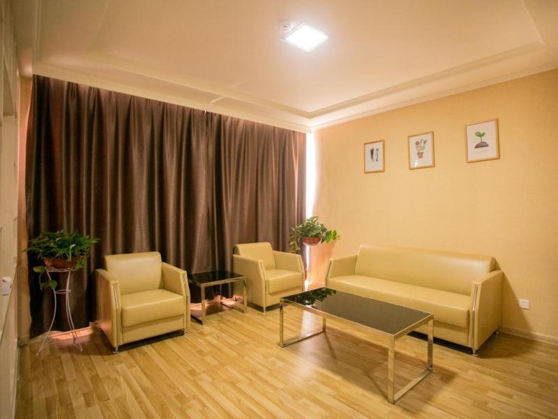 เชล เว่ยฟาง หลินชู ตงหวน โร้ด โฮเทล Hotel Linqu ภายนอก รูปภาพ